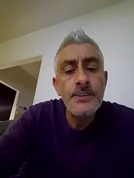 cuci45 online show from November 2025 09:58:02 PM