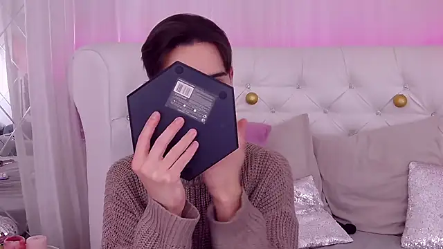 RobbyCharming online show from December 2024 01:56:01 AM