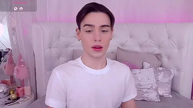 RobbyCharming online show from January 2025 07:44:02 PM