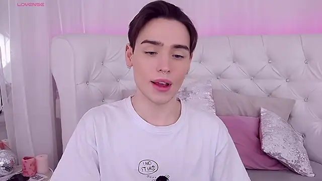 RobbyCharming online show from January 2025 07:42:01 PM