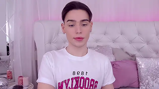 RobbyCharming online show from January 2025 07:47:02 PM