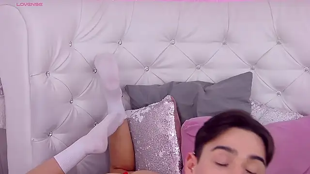 RobbyCharming online show from March 2025 04:39:02 AM