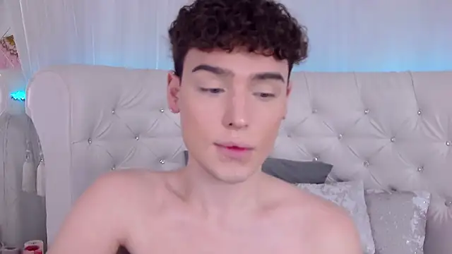 RobbyCharming online show from November 2025 03:39:02 AM