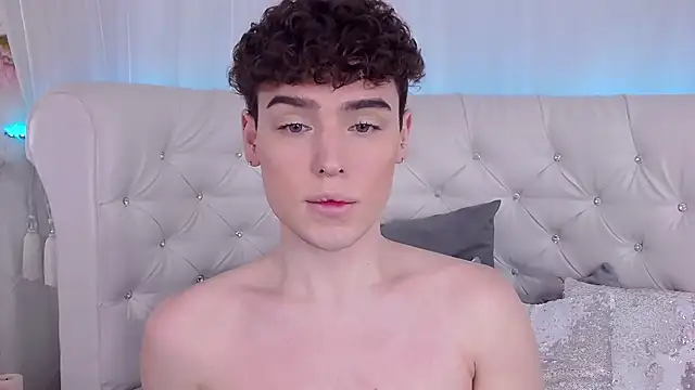 Snapshot of RobbyCharming chatting on November 2025 03:39:02 AM RobbyCharming online show from November 2025 03:39:02 AM