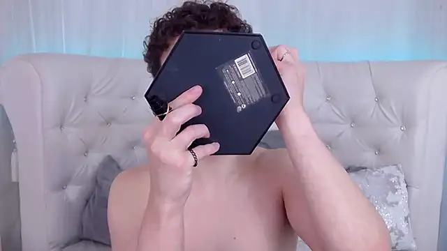 Snapshot of RobbyCharming chatting on November 2025 03:40:02 AM RobbyCharming online show from November 2025 03:40:02 AM