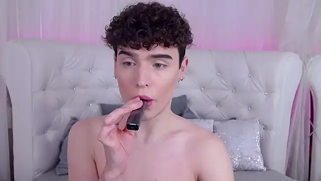 Snapshot of RobbyCharming chatting on November 2025 03:38:01 AM RobbyCharming online show from November 2025 03:38:01 AM