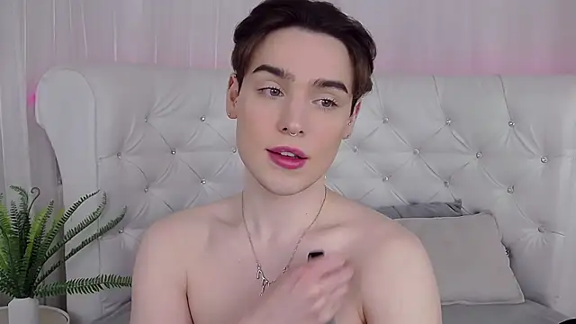 RobbyCharming online show from April 2026 04:46:01 AM