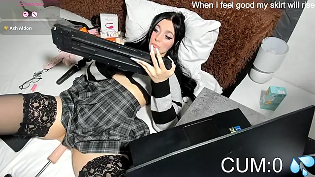 ariel aspen online show from September 2025 12:49:02 PM