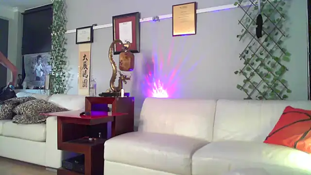 OSIRlS online show from March 2026 04:51:01 PM