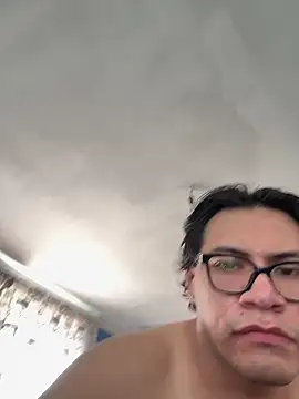 Snapshot of dvil2022 chatting on November 2025 06:52:02 PM dvil2022 online show from November 2025 06:52:02 PM