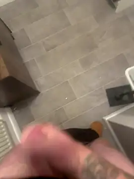 Averagematt1991 online show from November 2025 04:50:01 PM