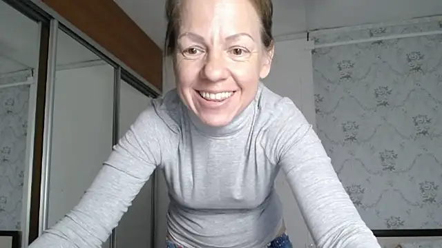 Snapshot of Popppka chatting on November 2025 01:21:02 PM Popppka online show from November 2025 01:21:02 PM