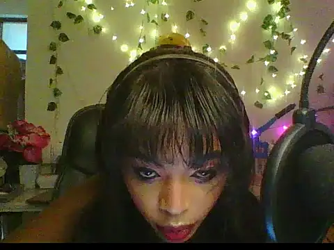 Snapshot of Anaconda2350 chatting on October 2025 01:12:01 PM Anaconda2350 online show from October 2025 01:12:01 PM
