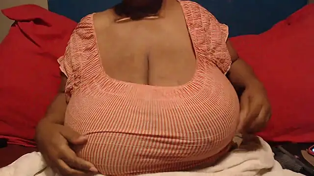 CUTEFIRMMELONSS online show from December 2025 03:24:02 AM