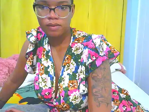 Snapshot of BLAQ-DIAMOND31 chatting on December 2025 08:28:02 PM BLAQ-DIAMOND31 online show from December 2025 08:28:02 PM