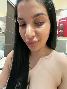 Samira30 online show from May 2026 07:52:01 PM