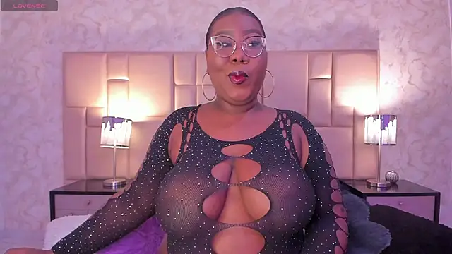 Snapshot of Darnellqueen chatting on December 2024 04:47:01 AM Darnellqueen online show from December 2024 04:47:01 AM