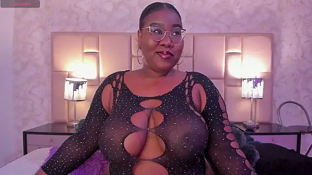Snapshot of Darnellqueen chatting on January 2025 06:52:01 AM Darnellqueen online show from January 2025 06:52:01 AM
