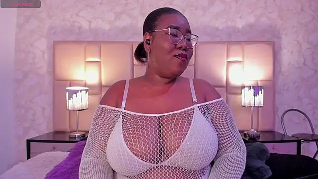 Snapshot of Darnellqueen chatting on February 2025 04:04:01 AM Darnellqueen online show from February 2025 04:04:01 AM