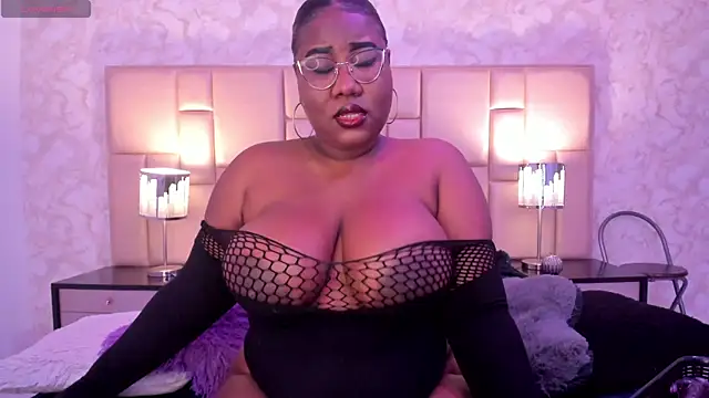 Snapshot of Darnellqueen chatting on February 2025 07:13:02 AM Darnellqueen online show from February 2025 07:13:02 AM