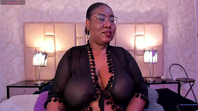 Snapshot of Darnellqueen chatting on February 2025 04:58:01 AM Darnellqueen online show from February 2025 04:58:01 AM