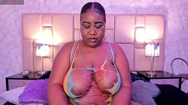 Snapshot of Darnellqueen chatting on February 2025 07:34:02 AM Darnellqueen online show from February 2025 07:34:02 AM