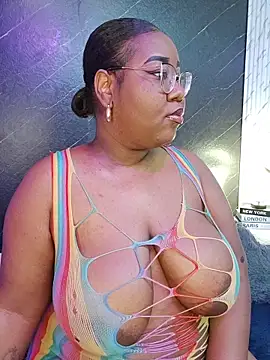 Darnellqueen online show from October 2025 03:49:02 AM