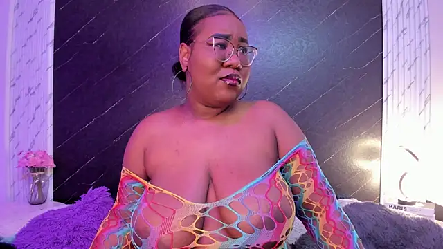 Darnellqueen online show from November 2025 03:51:02 AM