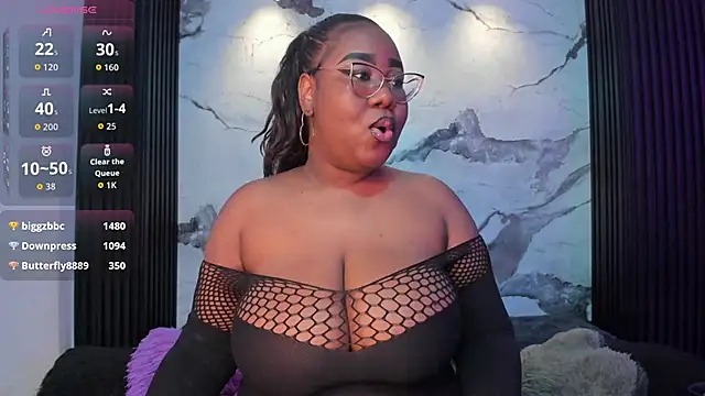 Darnellqueen online show from April 2026 11:40:02 PM