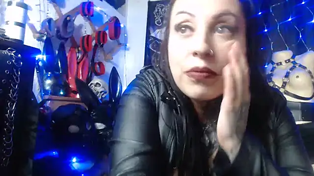 Snapshot of Astartexxx chatting on February 2025 06:33:01 AM Astartexxx online show from February 2025 06:33:01 AM