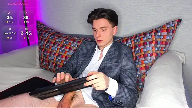 maxboy4 online show from February 2025 12:03:01 AM