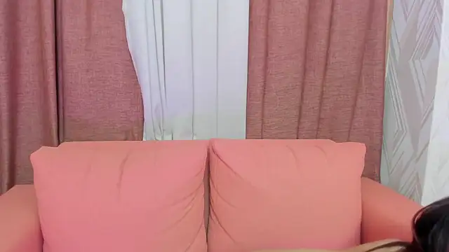 Snapshot of lara_murphy chatting on February 2025 11:26:01 PM lara murphy online show from February 2025 11:26:01 PM