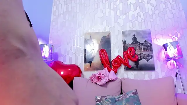 Snapshot of lara_murphy chatting on February 2025 07:35:01 PM lara murphy online show from February 2025 07:35:01 PM