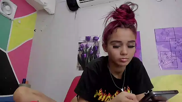 MarianaManzur online show from January 2025 11:32:02 PM