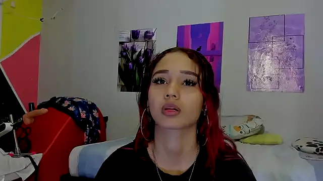 MarianaManzur online show from January 2025 02:04:01 PM