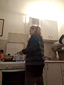 Snapshot of She-devilx chatting on November 2025 10:01:01 PM She-devilx online show from November 2025 10:01:01 PM