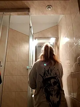 Snapshot of She-devilx chatting on January 2026 11:51:02 PM She-devilx online show from January 2026 11:51:02 PM