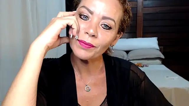 BarbaraDominatrix online show from June 2026 06:29:02 PM