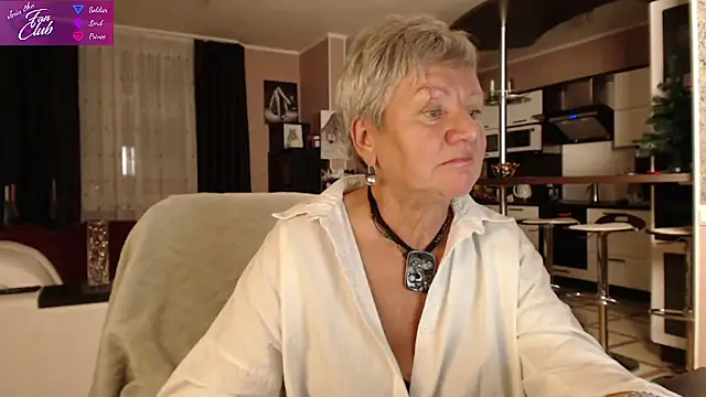 Snapshot of roxana_brooks chatting on December 2024 05:47:02 PM roxana brooks online show from December 2024 05:47:02 PM