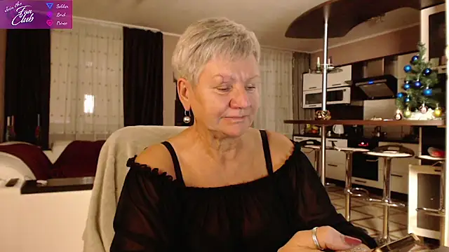 Snapshot of roxana_brooks chatting on December 2024 03:08:02 PM roxana brooks online show from December 2024 03:08:02 PM