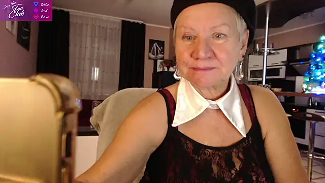 Snapshot of roxana_brooks chatting on December 2024 05:02:01 PM roxana brooks online show from December 2024 05:02:01 PM