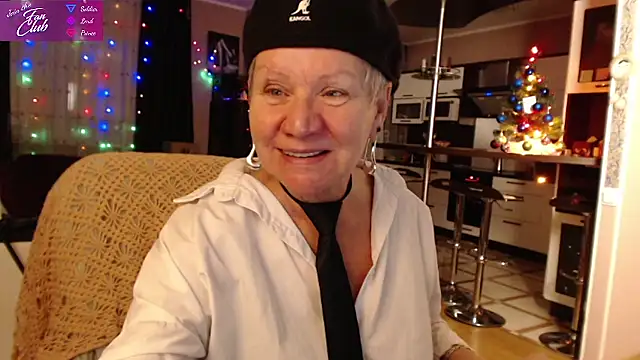 Snapshot of roxana_brooks chatting on January 2025 02:47:02 PM roxana brooks online show from January 2025 02:47:02 PM