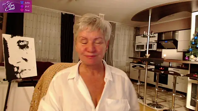 Snapshot of roxana_brooks chatting on January 2025 02:35:02 PM roxana brooks online show from January 2025 02:35:02 PM