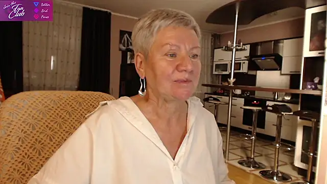 Snapshot of roxana_brooks chatting on January 2025 04:50:02 PM roxana brooks online show from January 2025 04:50:02 PM