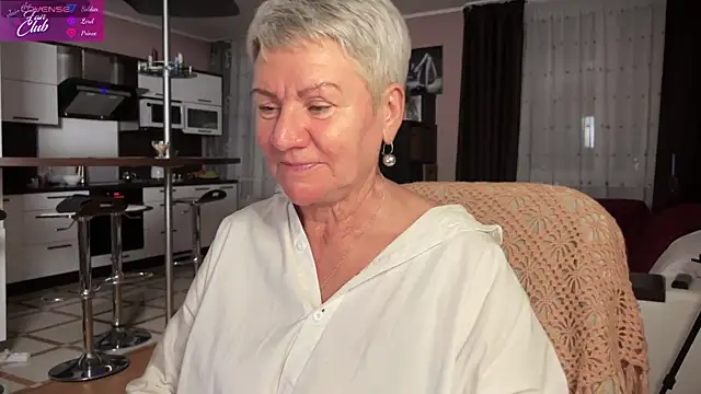 Snapshot of roxana_brooks chatting on January 2025 05:41:01 PM roxana brooks online show from January 2025 05:41:01 PM