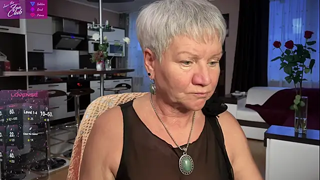 Snapshot of roxana_brooks chatting on February 2025 02:13:02 PM roxana brooks online show from February 2025 02:13:02 PM