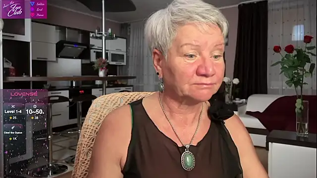 Snapshot of roxana_brooks chatting on February 2025 05:26:02 PM roxana brooks online show from February 2025 05:26:02 PM