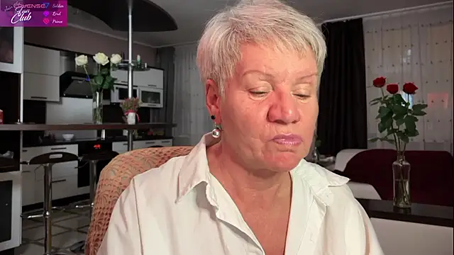 Snapshot of roxana_brooks chatting on February 2025 07:10:02 PM roxana brooks online show from February 2025 07:10:02 PM