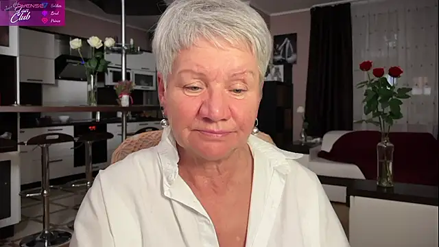 Snapshot of roxana_brooks chatting on February 2025 10:11:01 PM roxana brooks online show from February 2025 10:11:01 PM