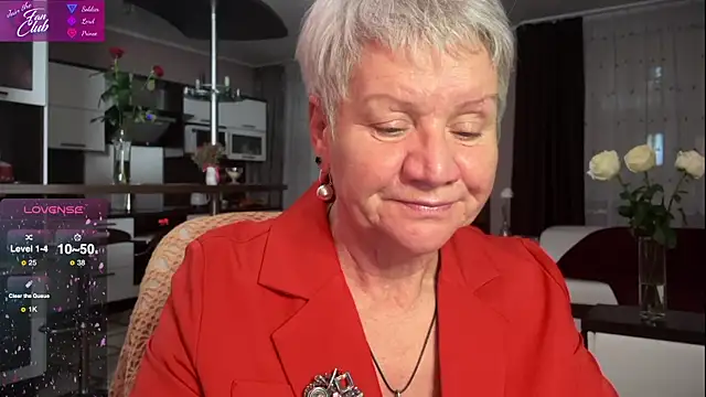 Snapshot of roxana_brooks chatting on February 2025 06:15:02 PM roxana brooks online show from February 2025 06:15:02 PM